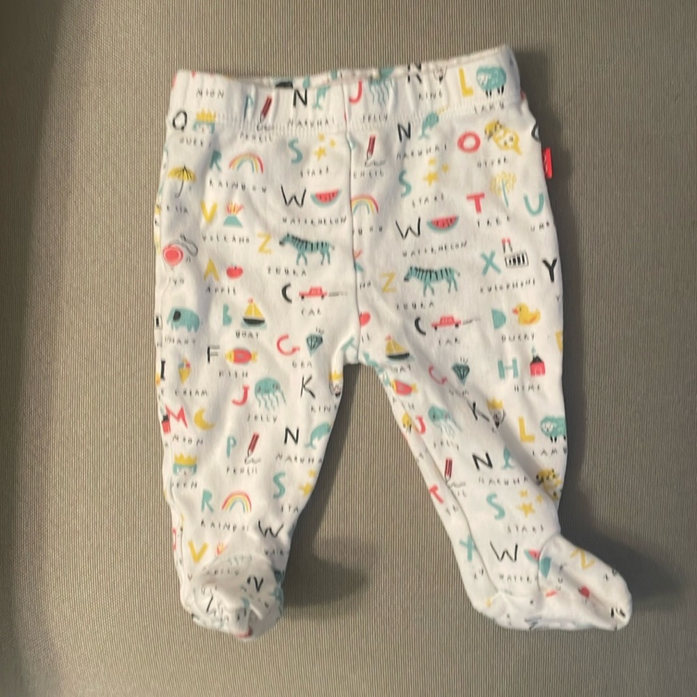 Alphabet Magnetic Me 0-3 month footed pants